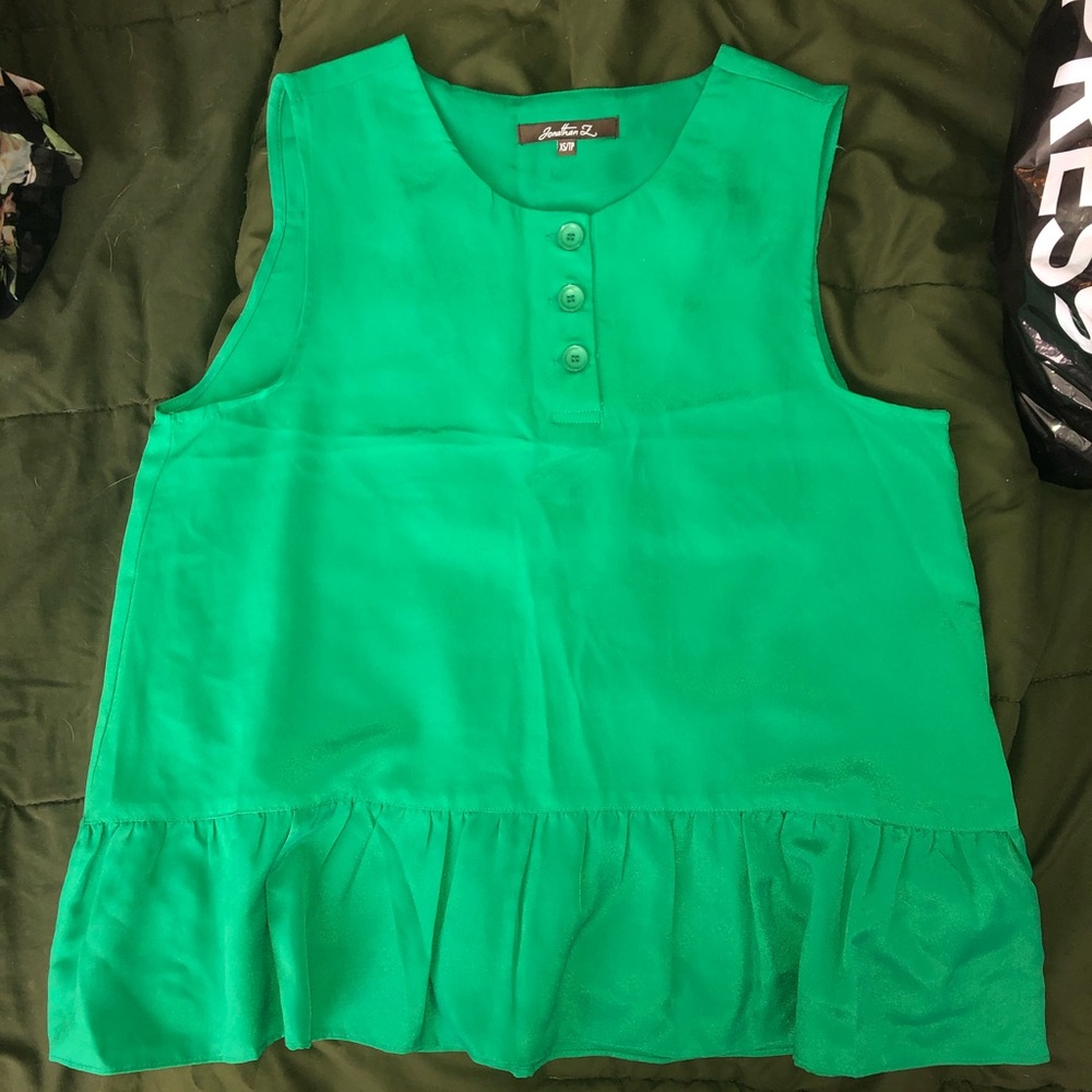 Green peplum sleeveless top with button details